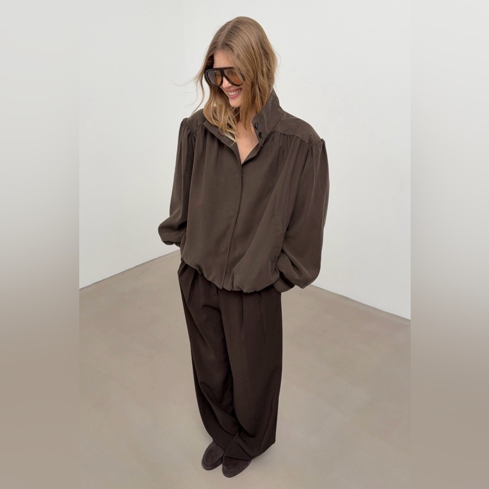 Tailored Wide-Leg Pants in Deep Brown